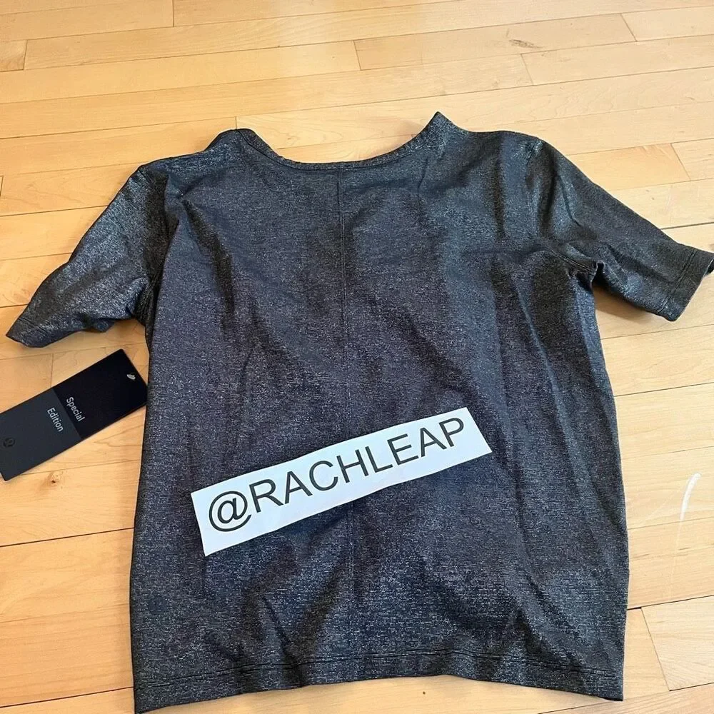 Lululemon Crescent T-Shirt Spark size 4